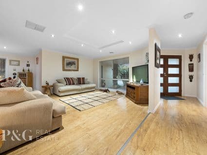 17 The Promenade, Narre Warren South - Thumbnail 2