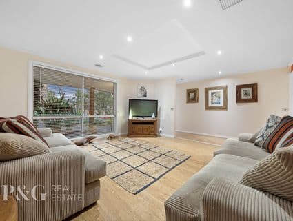 17 The Promenade, Narre Warren South - Thumbnail 3