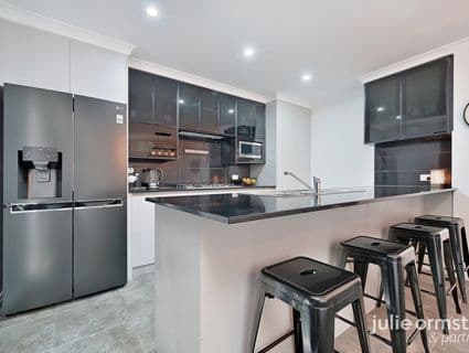 20 Karralea Street, Pearsall - Thumbnail 6
