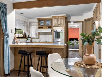 12 Mulwala Gardens, St Albans - Thumbnail 4