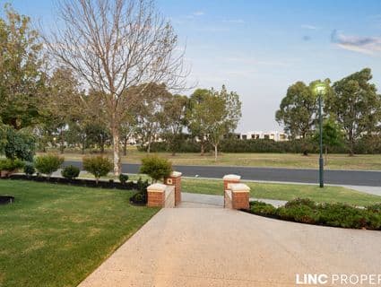 72 Loxley Boulevard, Narre Warren South - Thumbnail 2