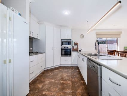 12 Black Avenue, Gisborne - Thumbnail 3