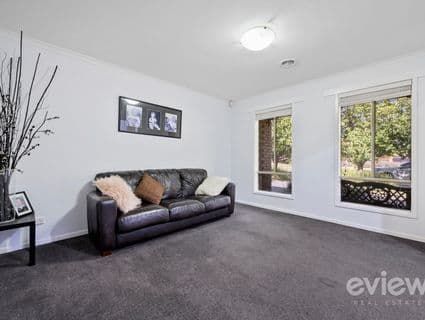 16 Eppalock Drive, Manor Lakes - Thumbnail 2