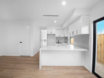 26 Shell Close, Clyde North - Thumbnail 4