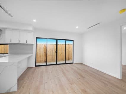 26 Shell Close, Clyde North - Thumbnail 6