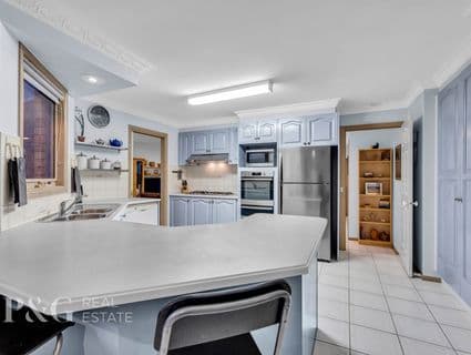 1 Lowden Court, Narre Warren South - Thumbnail 3