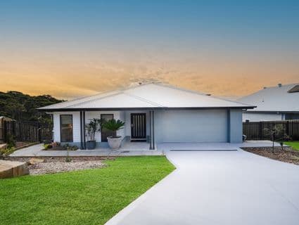 26 Hopwood Close, Catherine Hill Bay - Image 1
