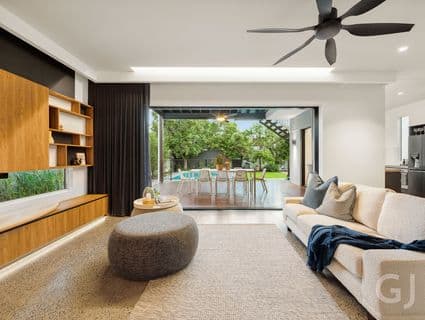 24 Howard Street, Grange - Thumbnail 2