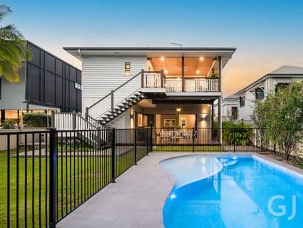 24 Howard Street, Grange - Thumbnail 4