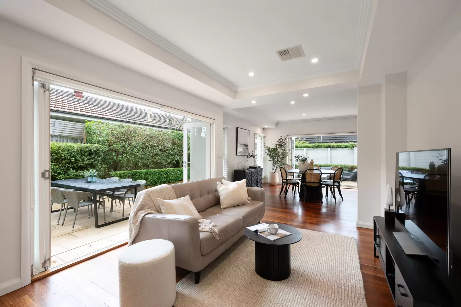 19 Fairlawn Avenue, Turramurra - Thumbnail 4