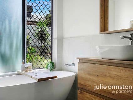 25 Wedgewood Drive, Edgewater - Thumbnail 2