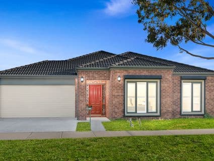 13 Lauriston Place, Wallan - Image 1