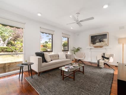 27 Whitford Way, Frankston - Thumbnail 2