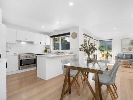 86 Lipton Drive, Frankston - Thumbnail 2