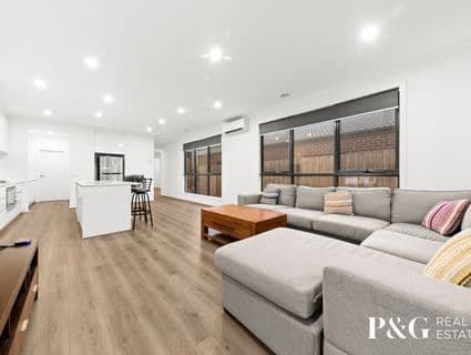 5 Walhallow Drive, Clyde North - Thumbnail 2