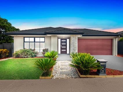 29 Goodenia Avenue, Manor Lakes - Image 1