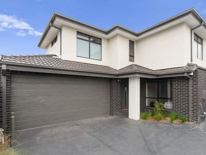2/2 Jarrah Court, Frankston North - Image 1