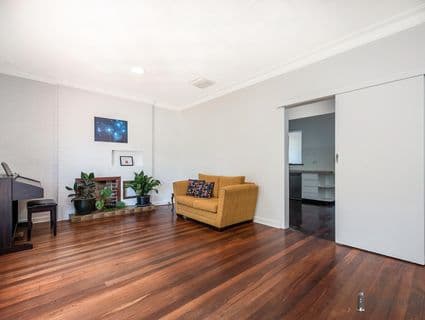 9 Gosch Street, Hamilton Hill - Thumbnail 4