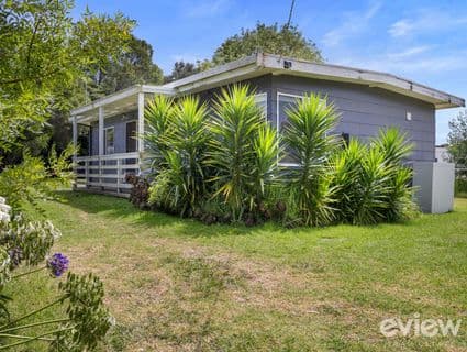 2 Watchorn Road, Cowes - Image 1