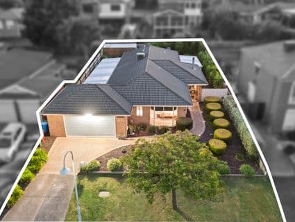 8 Lochard Terrace, Narre Warren South - Image 1