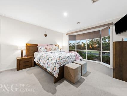 8 Lochard Terrace, Narre Warren South - Thumbnail 4