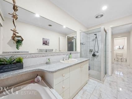 8 Lochard Terrace, Narre Warren South - Thumbnail 6