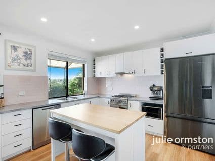 8 Gallop Close, Heathridge - Thumbnail 3