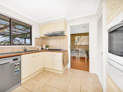 8 Radstock Place, Craigieburn - Thumbnail 3