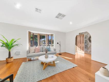 8 Radstock Place, Craigieburn - Thumbnail 5