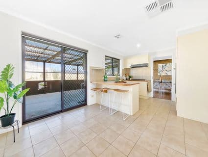 8 Radstock Place, Craigieburn - Thumbnail 7