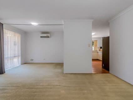8 Barrul Place, Thornlie - Thumbnail 8