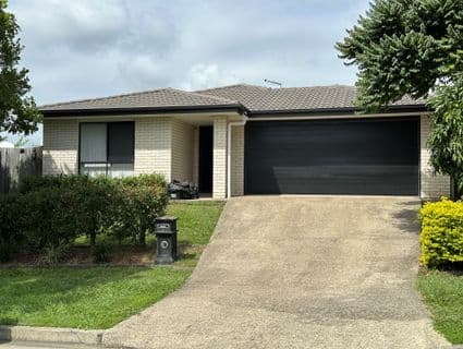 2/6 Winchester Court, Pimpama - Image 1