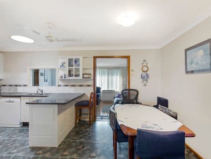 27 Spring Valley Avenue, Gorokan - Thumbnail 4