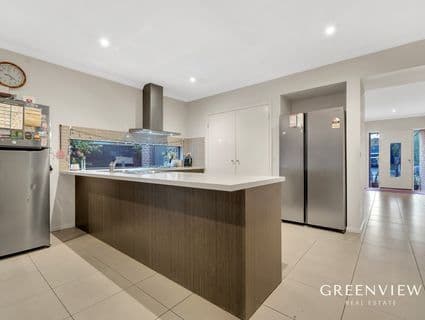 21 Perry Circuit, Cranbourne North - Thumbnail 6