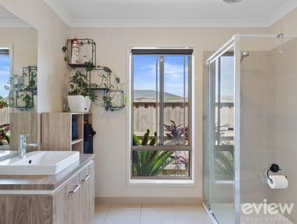 5 Pearl Court, Cowes - Thumbnail 7