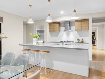 82 Glenrose Boulevard, Clyde North - Thumbnail 3