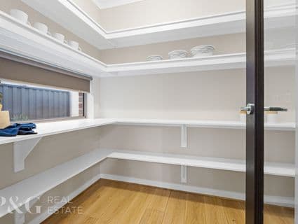 82 Glenrose Boulevard, Clyde North - Thumbnail 5