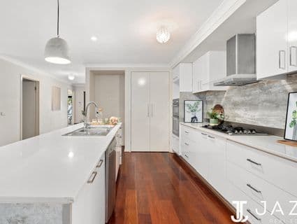 107 Lancaster Drive, Point Cook - Thumbnail 6