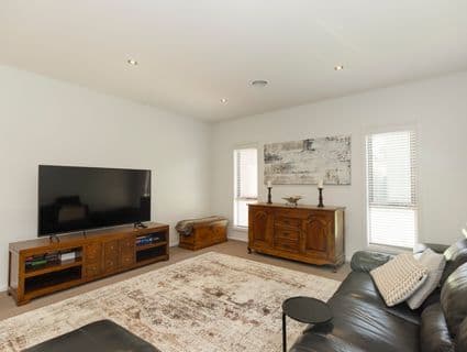 16 Village Way, Swan Hill - Thumbnail 8