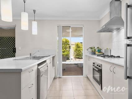 63 Lennox Drive, Secret Harbour - Thumbnail 2