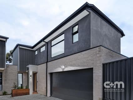 4/21 Nerissa Grove, Oak Park - Image 1