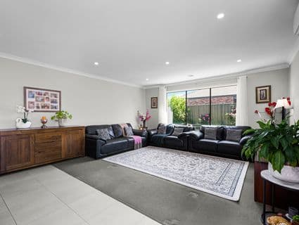 9 Arrowhead Street, Manor Lakes - Thumbnail 8
