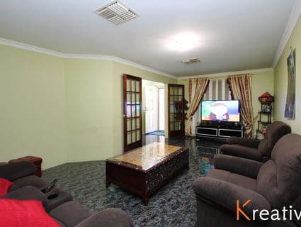 3 Shelduck Crescent, Bennett Springs - Thumbnail 4