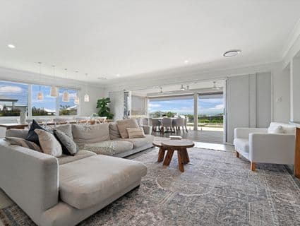 1 Stollard Street, Catherine Hill Bay - Thumbnail 2