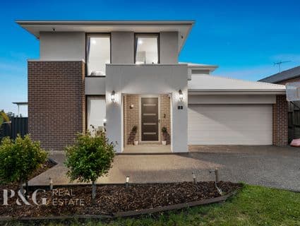 19 Meadowlea Crescent, Pakenham - Thumbnail 2