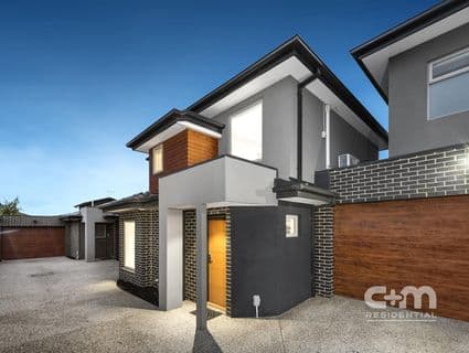 2/9 Newton Street, Glenroy - Image 1