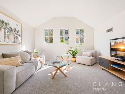 26 Fiesta Crescent, Copacabana - Thumbnail 4