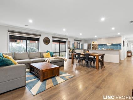 53 Swindale Way, Clyde North - Thumbnail 3