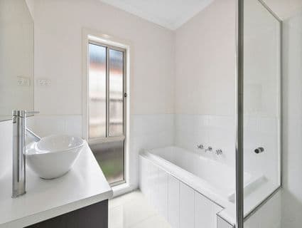 36 Malua Circuit, Sandhurst - Thumbnail 8