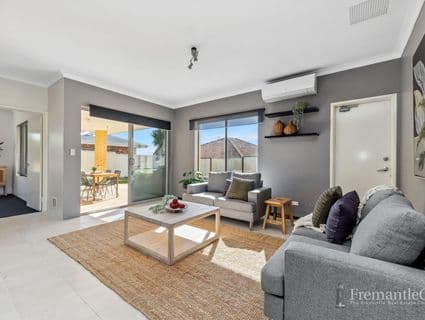 42 Sawle Road, Hamilton Hill - Thumbnail 2